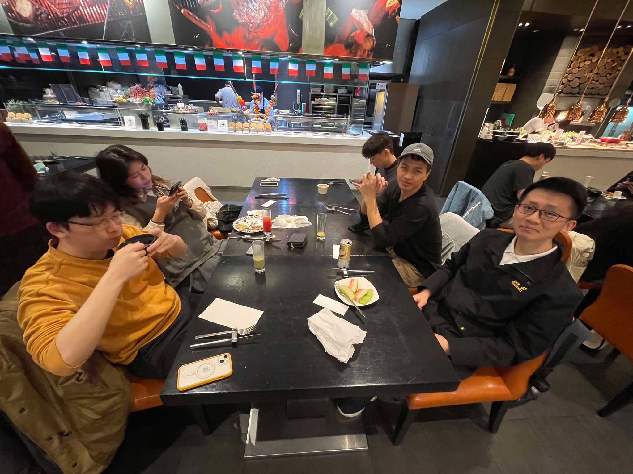 photo 9 of the album 高恬沂歡迎宴+實驗室春酒_20250227