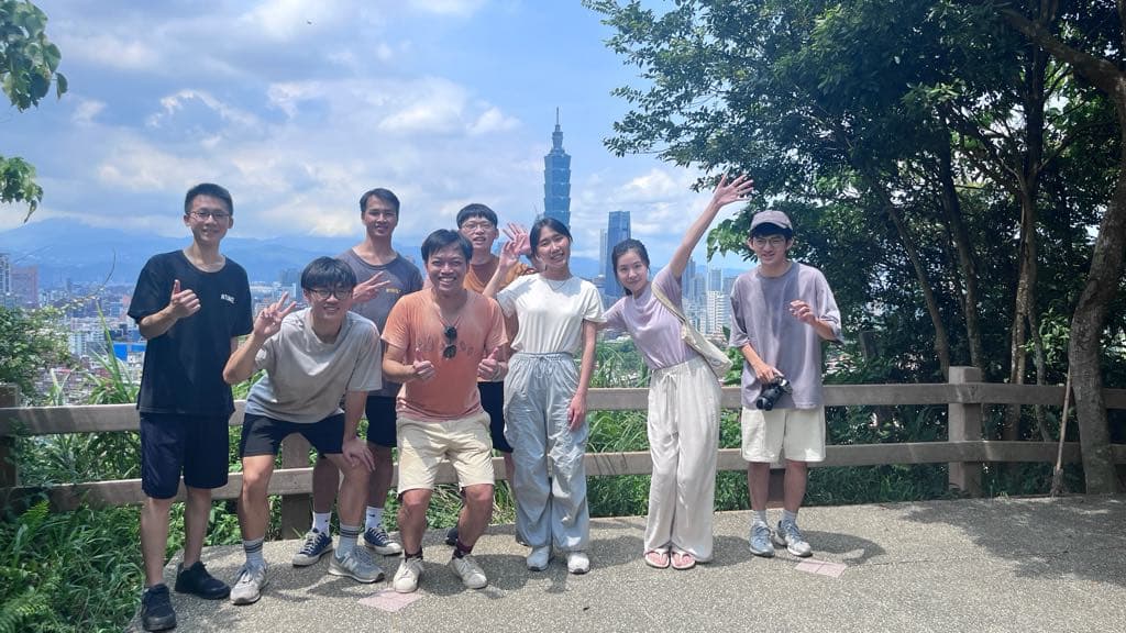 photo 3 of the album 導生聚會-cafe、富陽生態公園、福州山公園_20230722